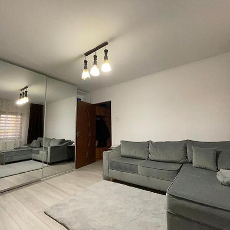 Apartament Apartament Gallamar Bîrlad Zewnętrze zdjęcie