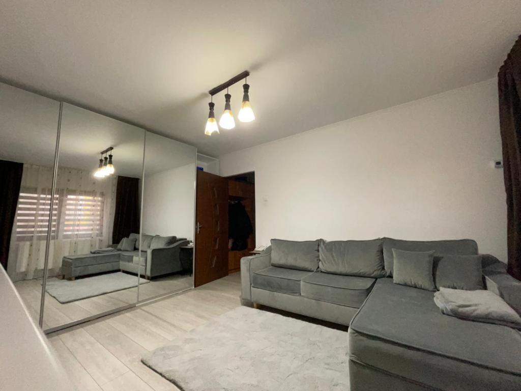 Apartament Apartament Gallamar Bîrlad Zewnętrze zdjęcie