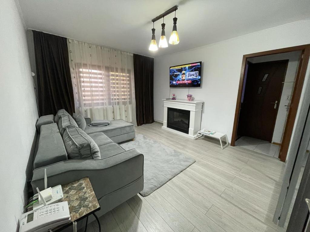 Apartament Apartament Gallamar Bîrlad Zewnętrze zdjęcie