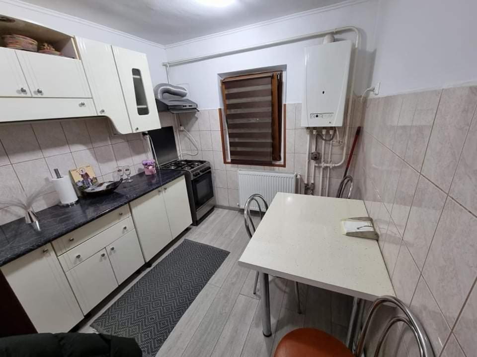 Apartament Apartament Gallamar Bîrlad Zewnętrze zdjęcie